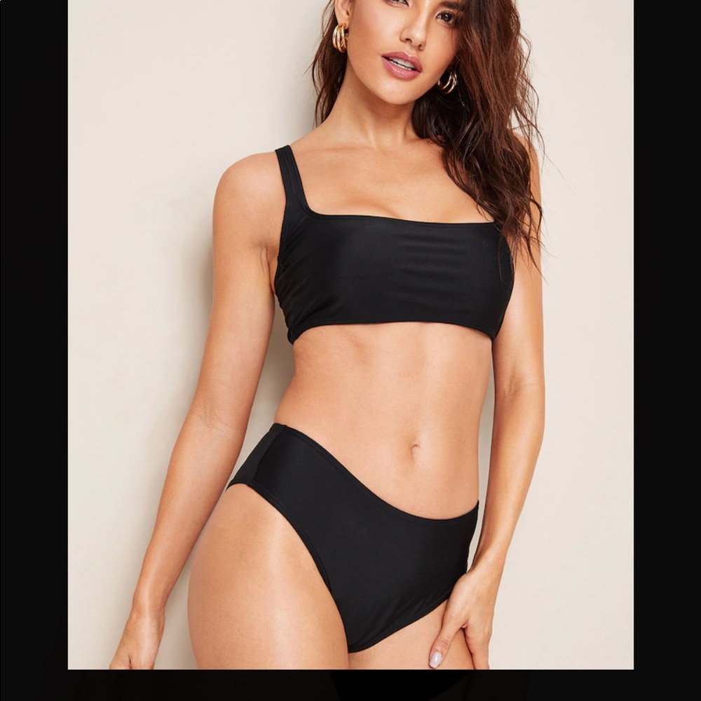 Never worn black bikini set size large